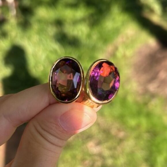 CHRISTIAN DIOR Gold Amethyst Rhinestone EARRING - Picture 5 of 10